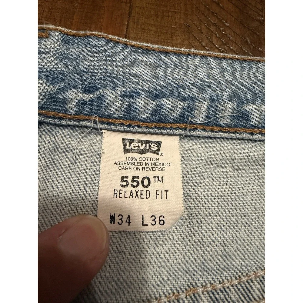 Vintage Levis 550 Denim Jeans Mens 34x36 Light Wash Relaxed Fit Tapered 90's